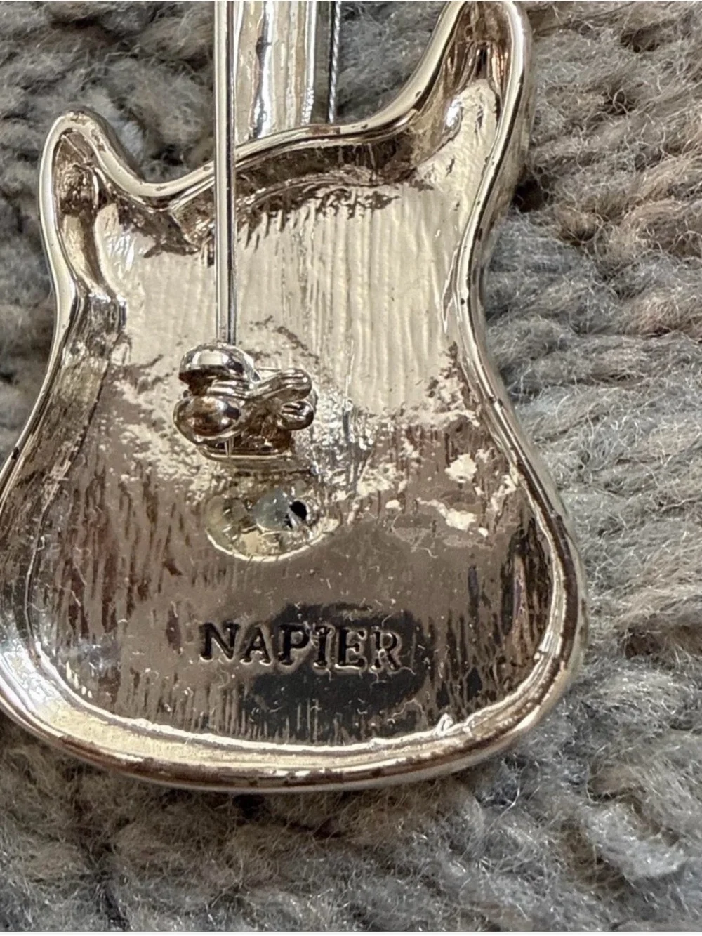 ✅Napier Silver Guitar Pin